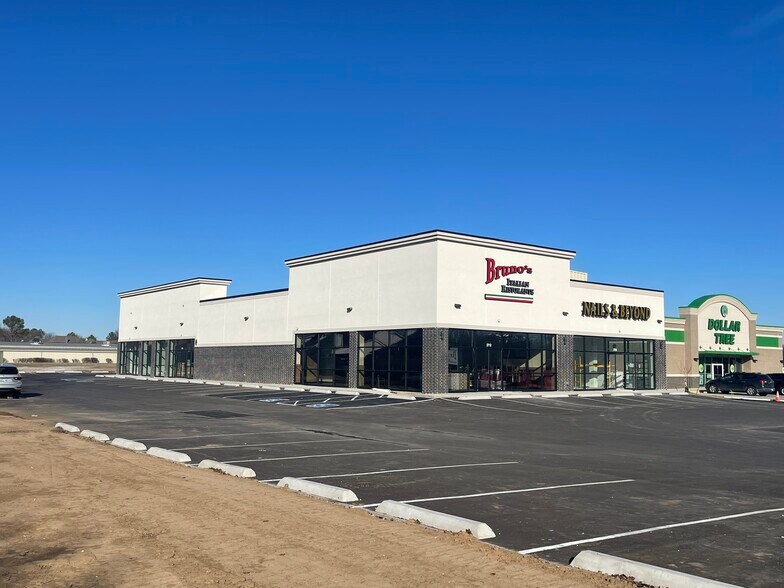 More Photos Of 2712 W Kenosha St, Broken Arrow Storefront Retail Office For Lease