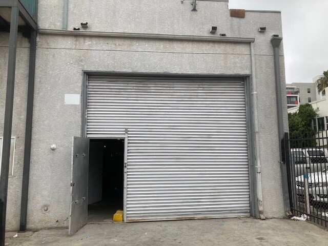 More Photos Of 1218-1224 Long Beach Blvd, Long Beach Storefront Retail Residential For Lease