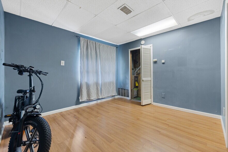 More Photos Of 168-172 Main St, Nyack Storefront For Sale