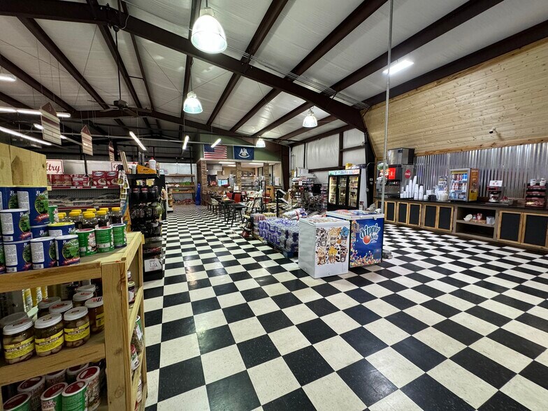More Photos Of 9421 S Hwy 165, Woodworth Service Station For Sale