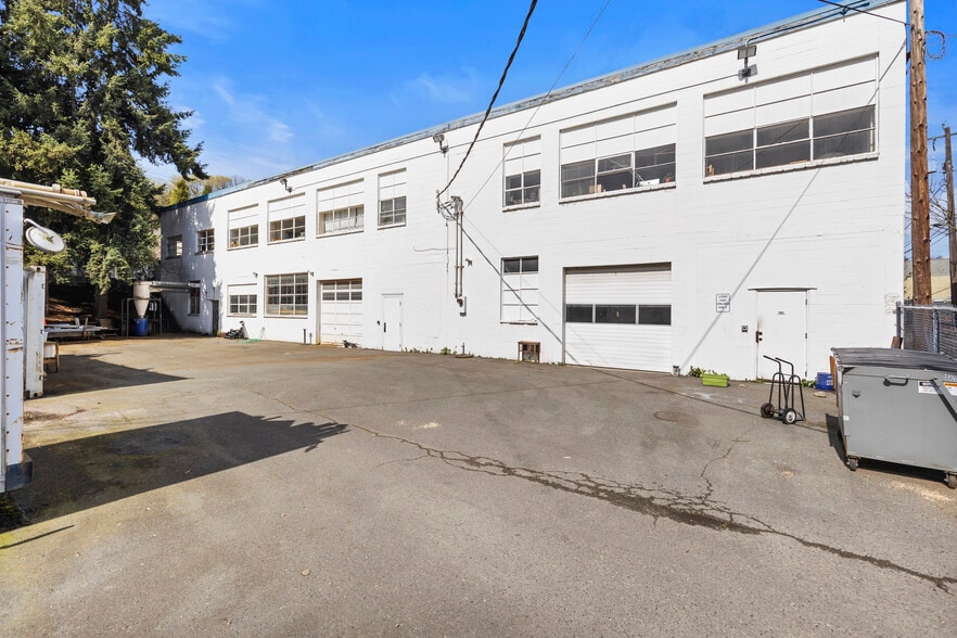 More Photos Of 1128 Poplar Pl S, Seattle Warehouse For Lease