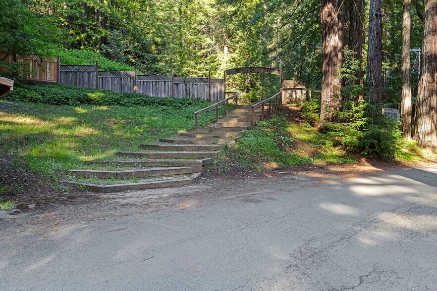 More Photos Of , Willits Unknown For Sale