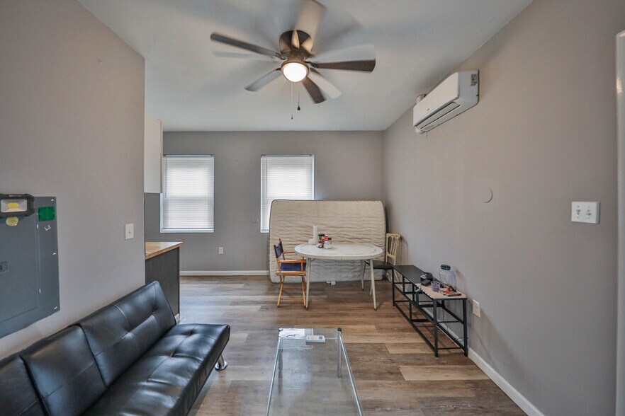 More Photos Of 123 N 2nd St, Easton Apartments For Sale