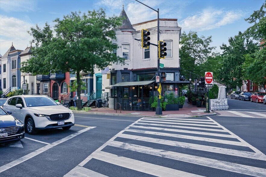 Primary Photo Of 501 Florida Ave NW, Washington Restaurant For Lease