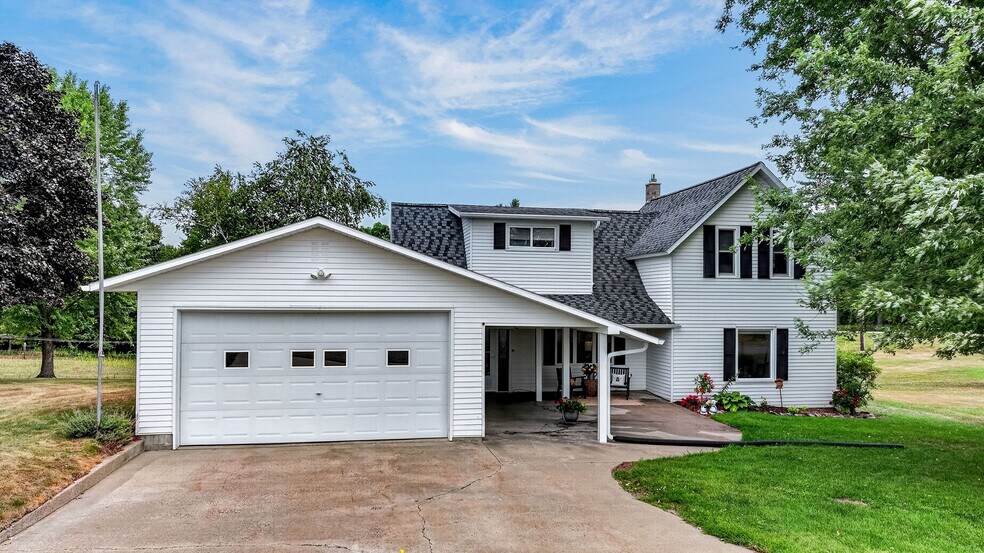 More Photos Of N8481 Kleba Rd, Hixton Flex For Sale