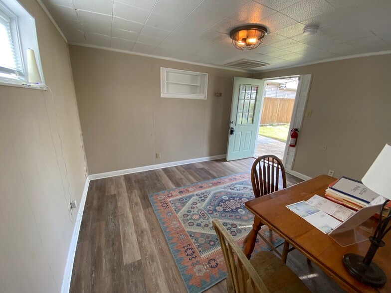 More Photos Of 702 McKinley Ave NE, Huntsville Office Residential For Sale