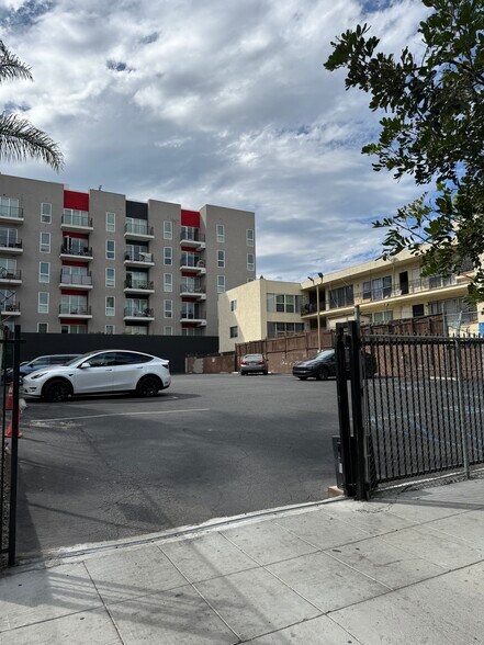 More Photos Of 3469-3473 W 8th St, Los Angeles Storefront Retail Office For Lease