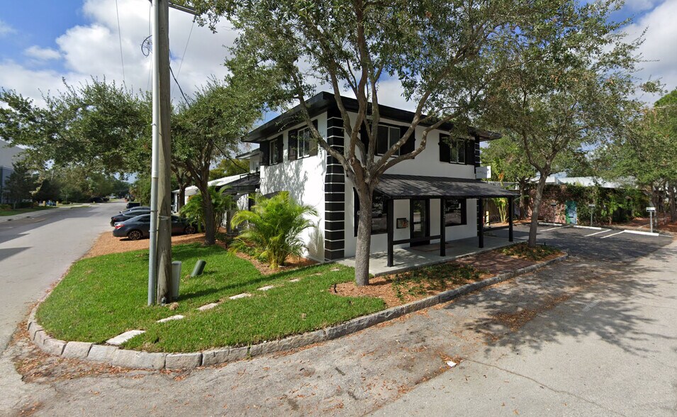 More Photos Of 902 N Rome Ave, Tampa Flex For Lease