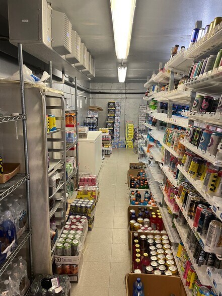 More Photos Of 364 Miracle Mile, Lebanon Service Station For Sale
