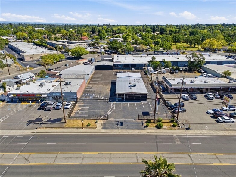 More Photos Of 4554 Auburn Blvd, Sacramento Auto Dealership For Sale