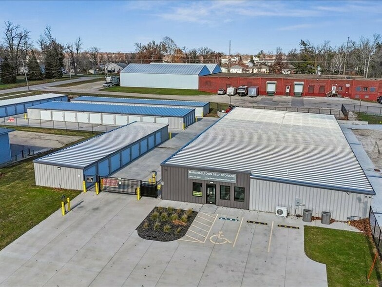 Primary Photo Of 1101 Lincoln way, Marshalltown General Retail For Sale