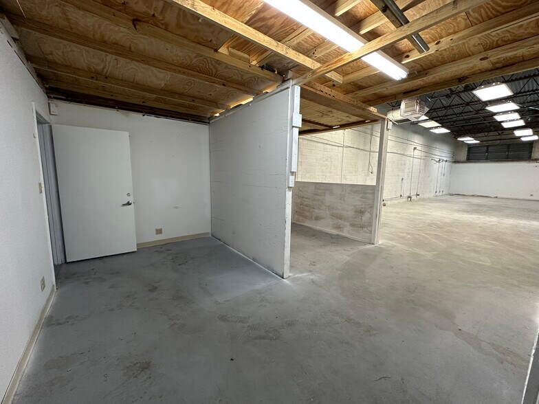 More Photos Of 780-784 NW 57th Ct, Fort Lauderdale Light Manufacturing For Lease