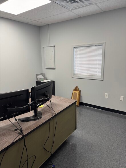 More Photos Of 181 Fayetteville St, Winston-Salem Office For Lease