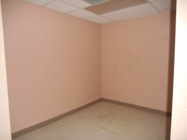 More Photos Of 864 Central Blvd, Brownsville Medical For Sale