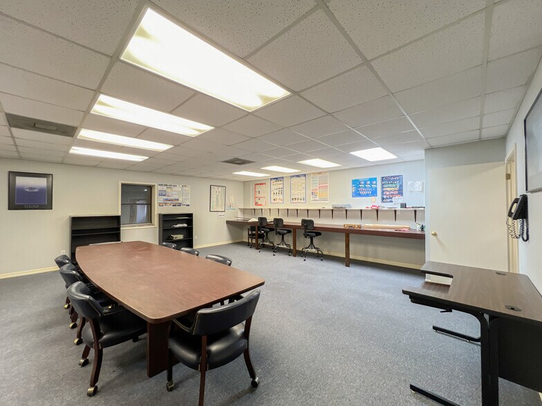 More Photos Of 2156 Denley Rd, Houma Warehouse For Sale