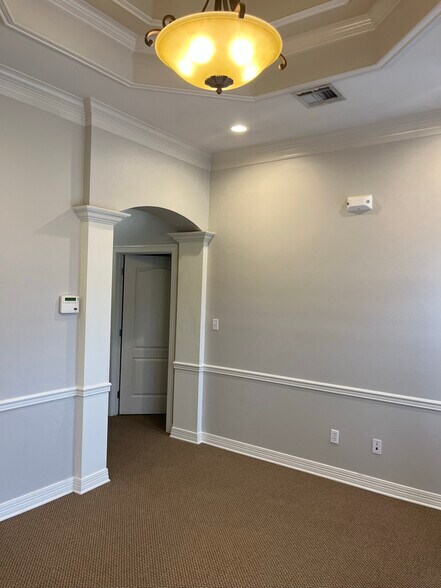 More Photos Of 7330 Fern Ave, Shreveport Medical For Lease