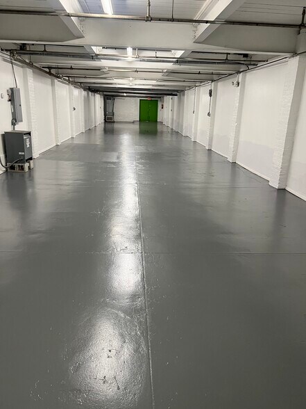 More Photos Of 1100 River St, Ridgefield Warehouse For Lease