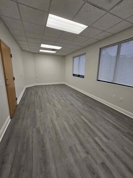 More Photos Of 1011 Pemberton Hill Rd, Apex Medical For Lease