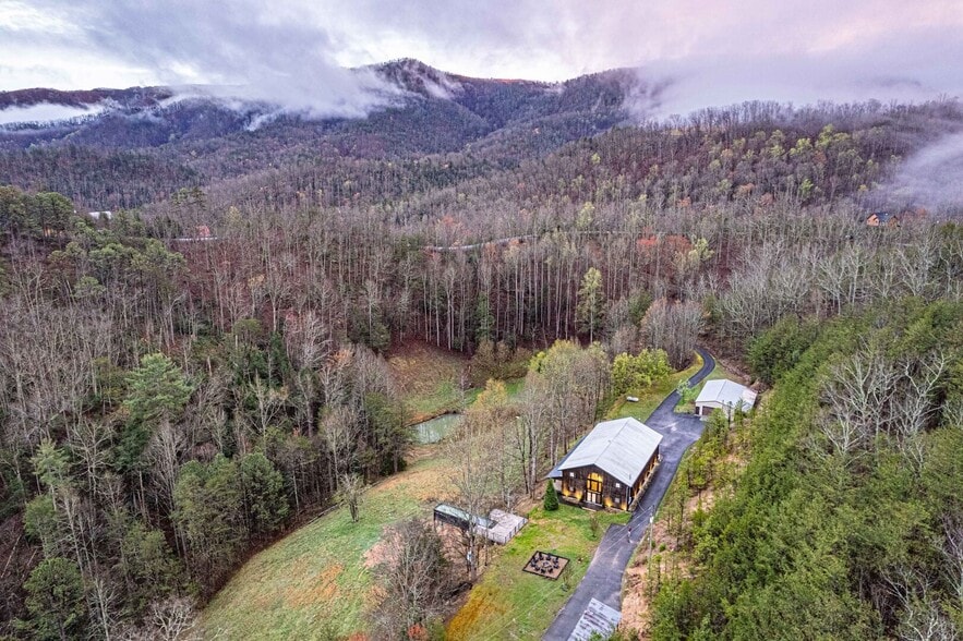 More Photos Of 1293 Laurel Lick Rd, Sevierville Specialty For Sale