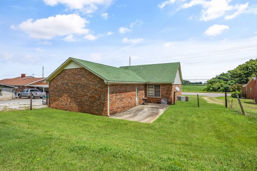 More Photos Of 11733 Highway 231 N, Meridianville Office For Sale