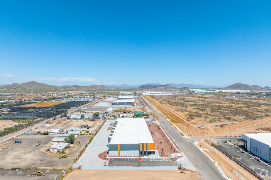 More Photos Of 1750 W Alameda Rd, Phoenix Distribution For Sale