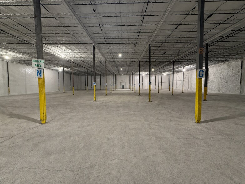 More Photos Of 1801 Bradford Ave, Leesburg Refrigeration Cold Storage For Sale