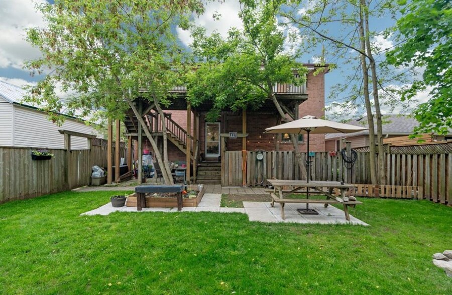 More Photos Of 195 Main St, Lucan Biddulph Apartments For Sale