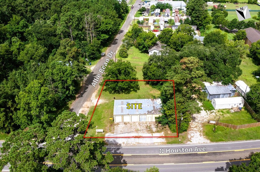 More Photos Of 2013 N Houston Ave, Livingston Warehouse For Sale