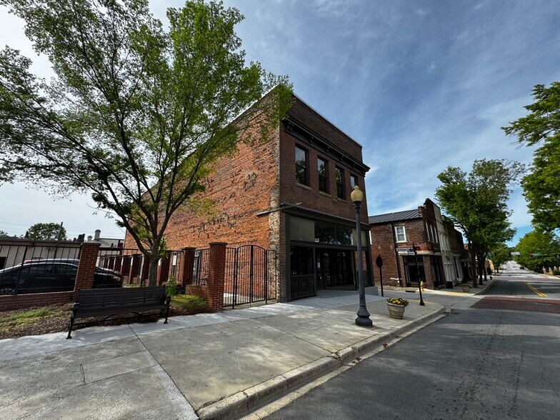 Primary Photo Of 1100 Main St, Newberry Restaurant For Sale