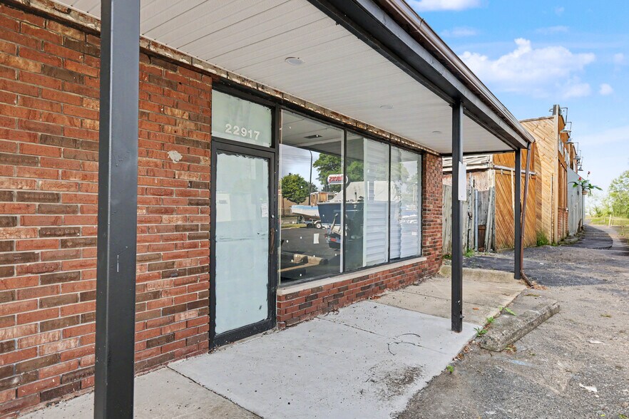 More Photos Of 22909-22917 Van Born Rd, Taylor Freestanding For Sale