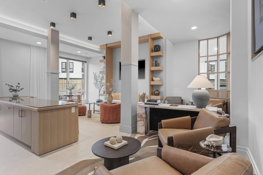 More Photos Of 266 Canal St, Salem Apartments For Lease