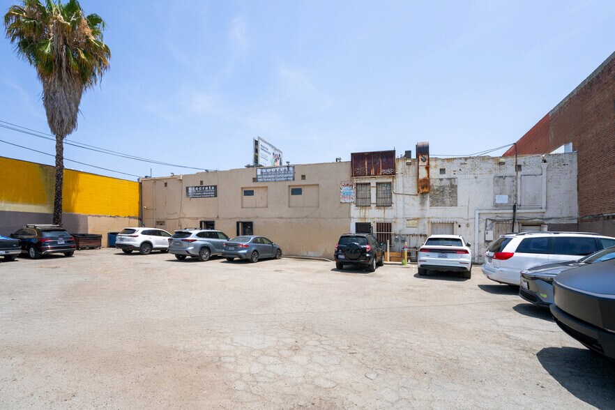 More Photos Of 1107 N Western Ave, Los Angeles Storefront Retail Office For Sale