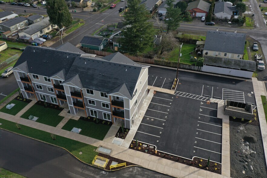 More Photos Of 600 4th St, Gervais Apartments For Lease