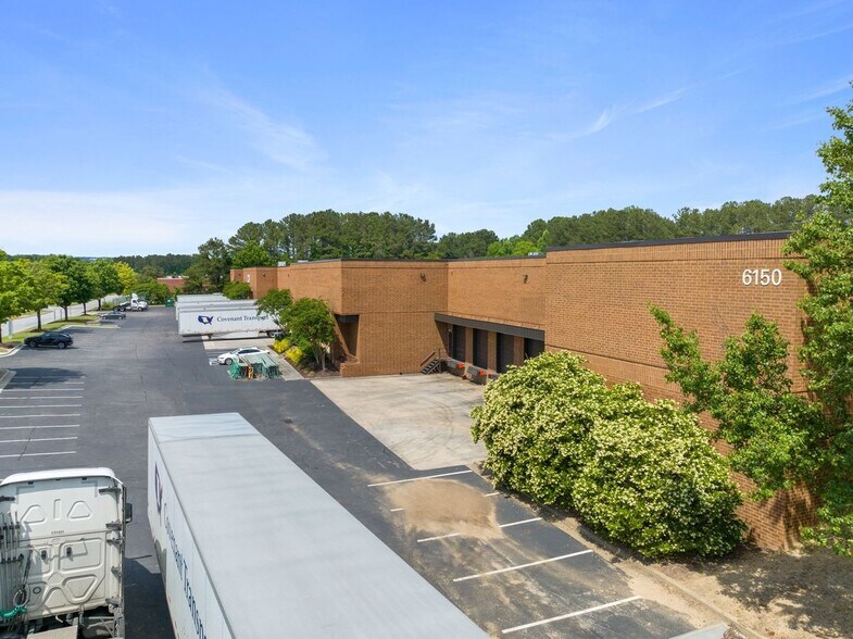 More Photos Of 6150 Lagrange Blvd SW, Atlanta Warehouse For Lease