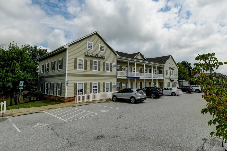 More Photos Of 13356 Clarksville Pike, Highland Medical For Sale