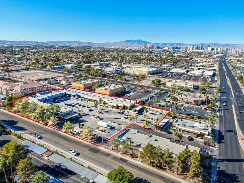 More Photos Of 3075 E Flamingo Rd, Las Vegas General Retail For Sale
