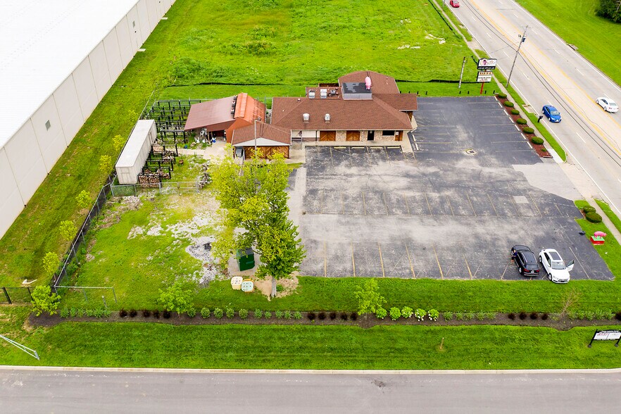 More Photos Of 6006 Shepherdsville Rd, Louisville Restaurant For Sale