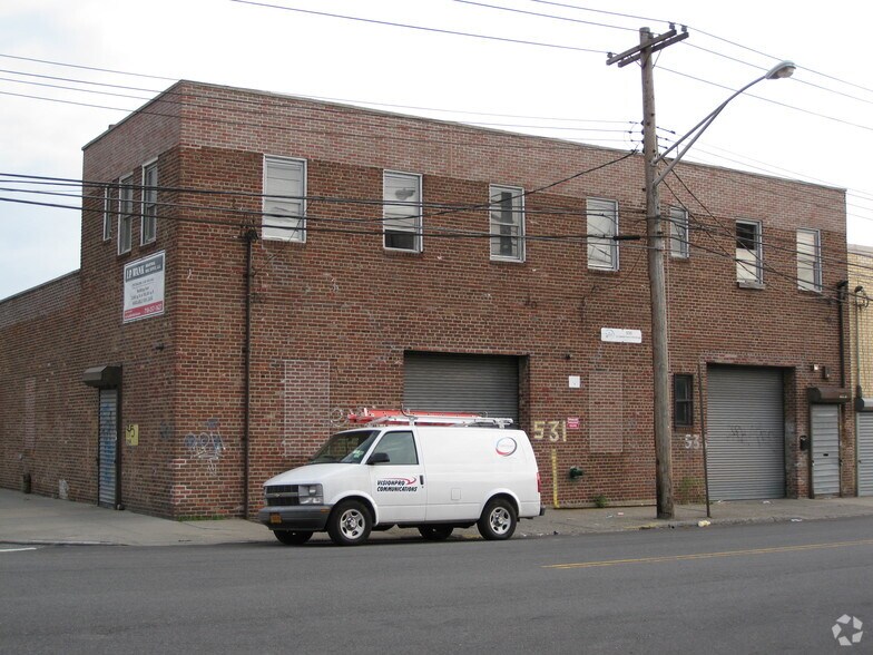 More Photos Of 531-535 Wortman Ave, Brooklyn Warehouse For Lease