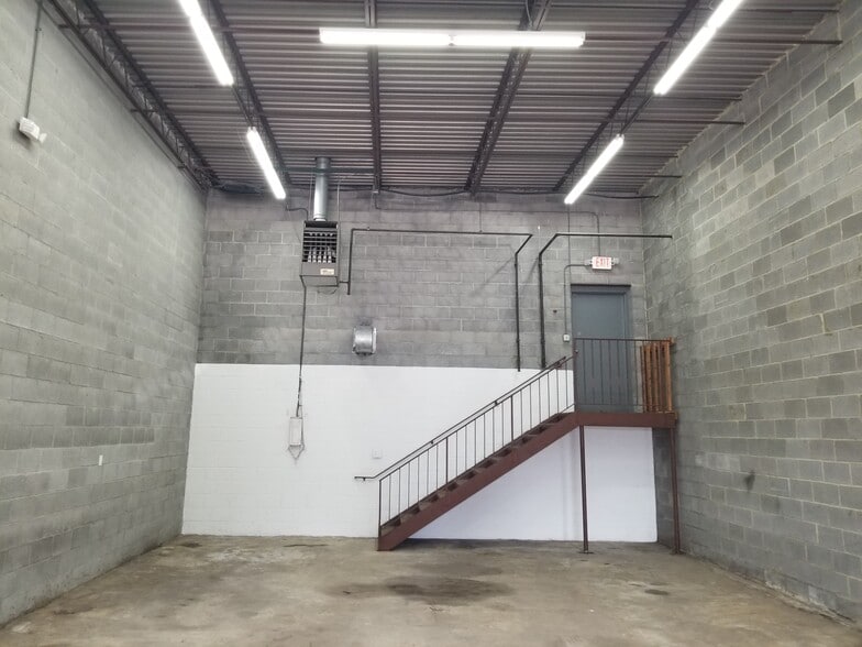 More Photos Of 7950-7978 Cryden Way, Forestville Light Distribution For Lease