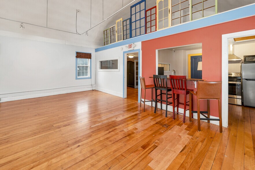 More Photos Of 141 Main St, Alton Storefront Retail Residential For Sale