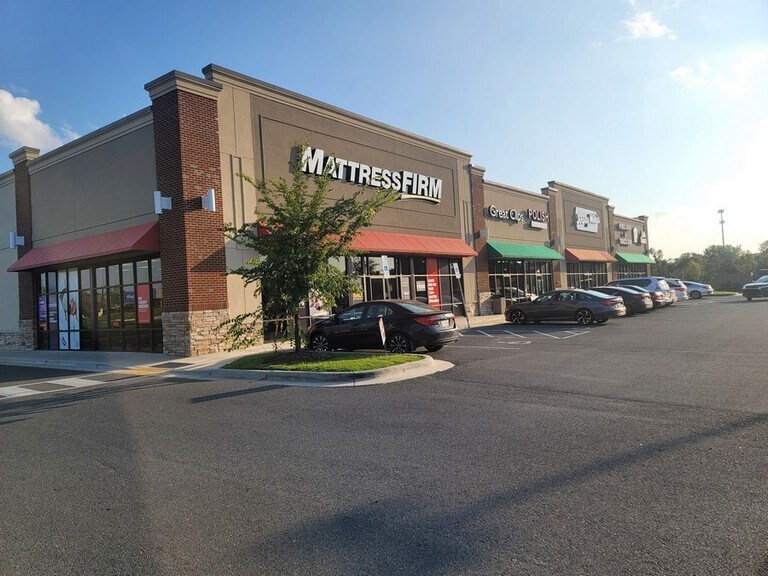 More Photos Of 730 Leonard, Albemarle Unknown For Lease