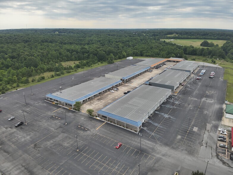 More Photos Of , Eddyville General Retail For Sale