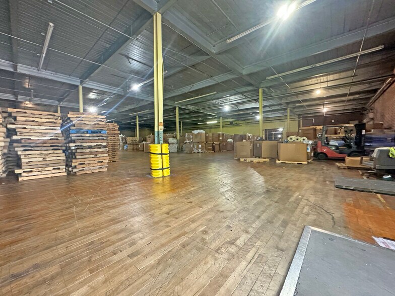 More Photos Of 4730 Ninety Six Hwy, Ninety Six Distribution For Sale