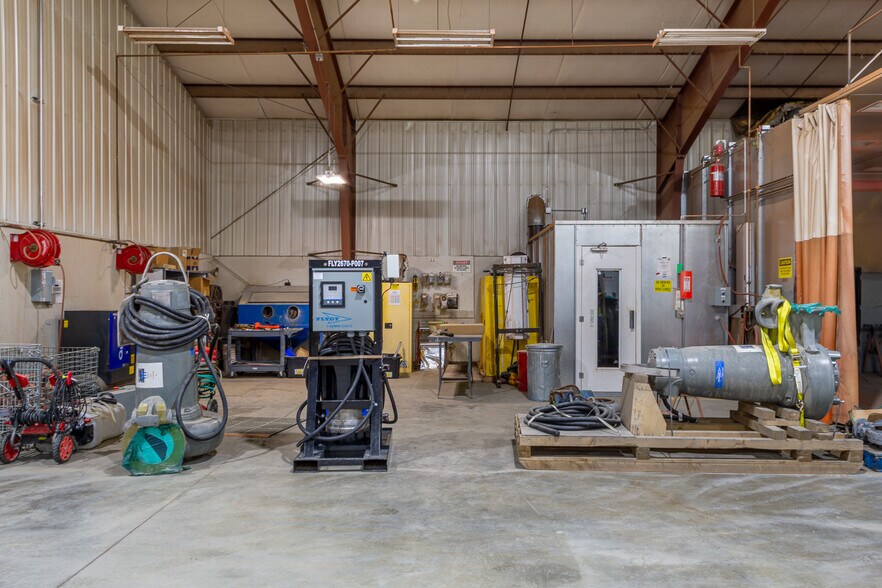 More Photos Of 3860 Helberg Dr, Helena Service For Lease