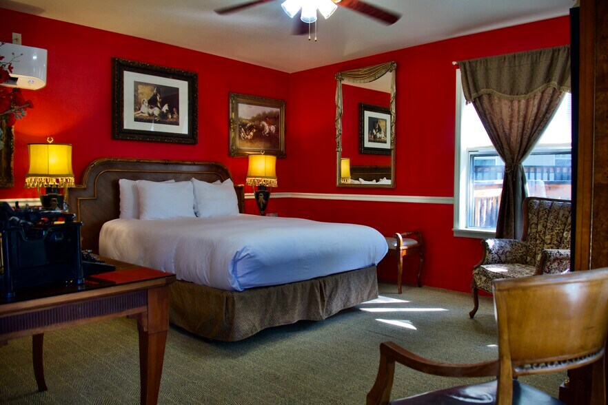 More Photos Of 6979A CA-140 Hwy, Midpines Hotel For Sale