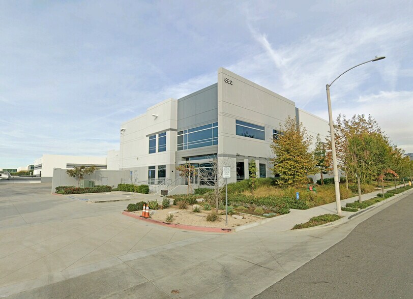 Primary Photo Of 560 Magnolia Ave, Ontario Warehouse For Lease