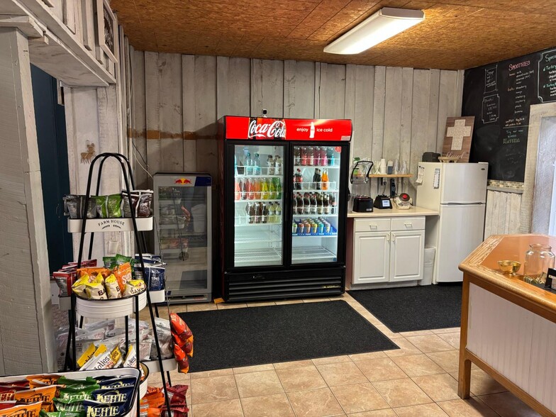 More Photos Of 617 Broadway, Imperial General Retail For Sale