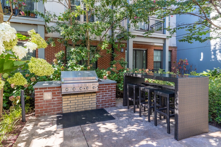 More Photos Of 42775 Generation Dr, Ashburn Apartments For Lease