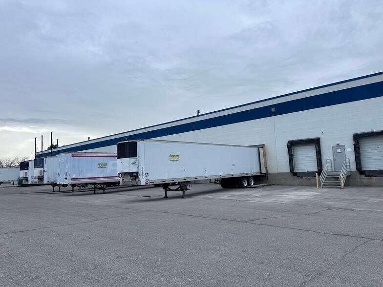 More Photos Of 1909-1949 S 4250 W, Salt Lake City Distribution For Lease