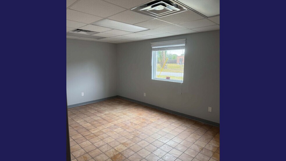 More Photos Of 1840 River Oaks Rd, Jacksonville Warehouse For Sale